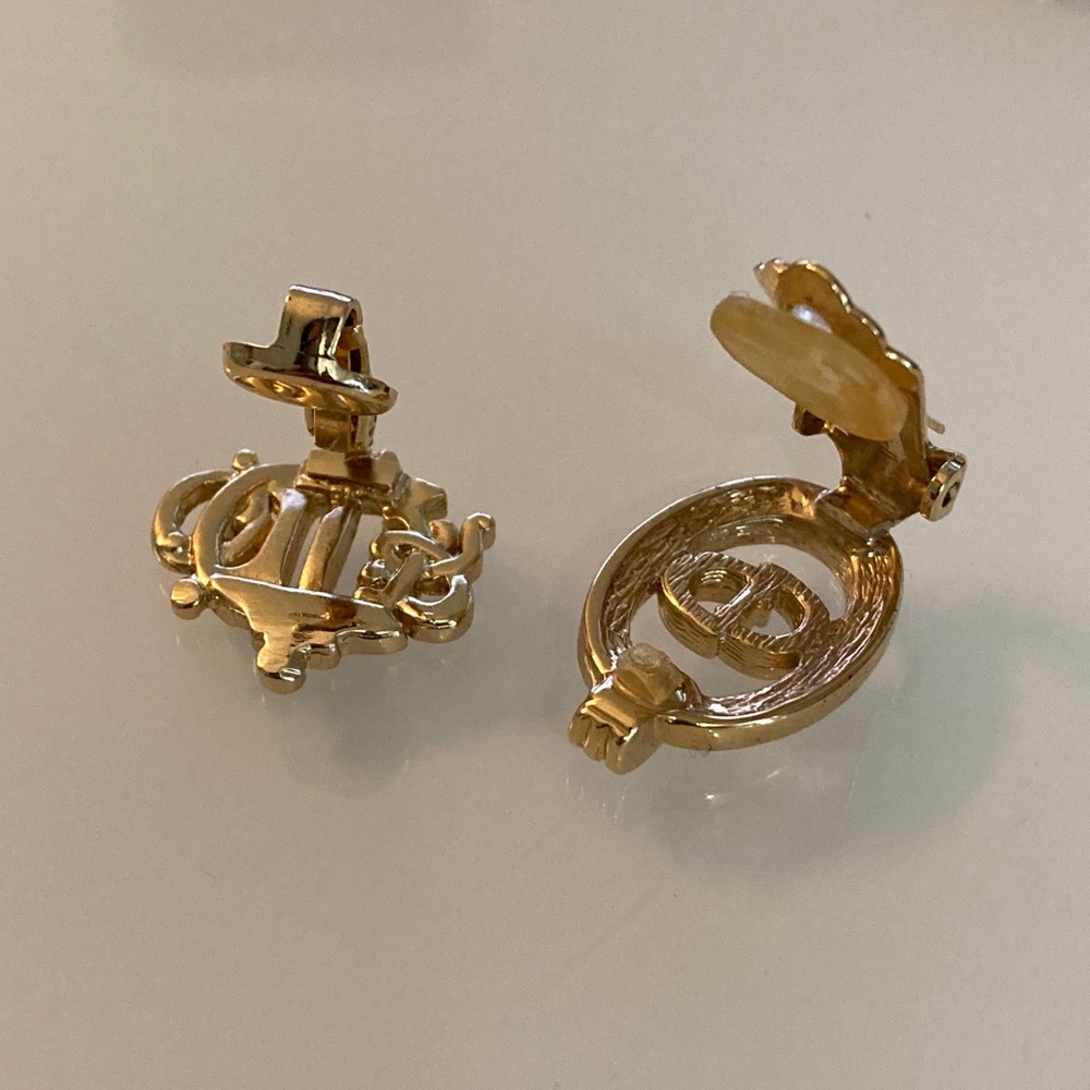 Lot 2 Vintage Dior Single Earrings - Picture 4 of 7